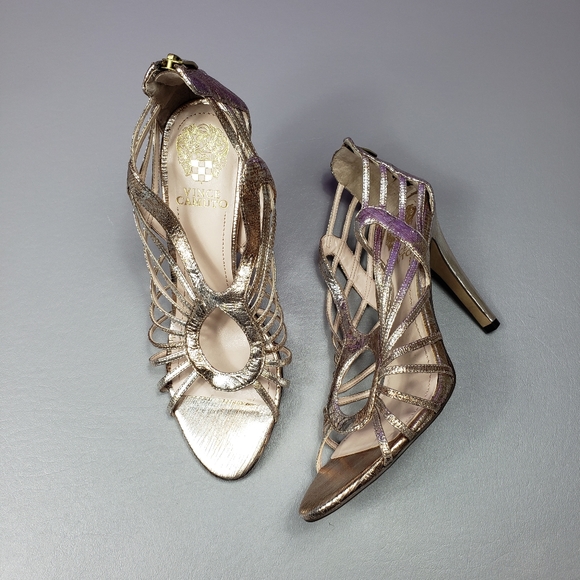 Vince Camuto Shoes - Vince camuto pink/gold heels size 9